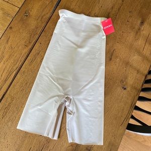 SPANX Trust Your Thinstincts High Waist Shaping Short